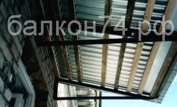 крыша на балконе 2